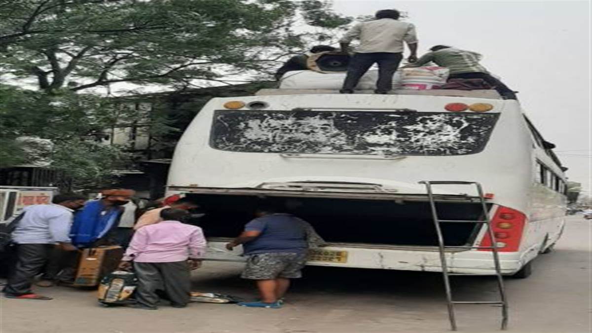 no action on busses carring goods by gst dept