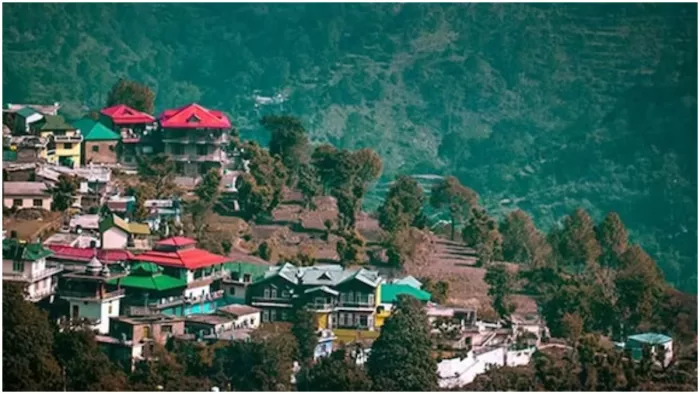 कसौली में जुलाई महीने का पर्यटन कारोबार ठप, अगस्त की एडवांस बुकिंग भी रद्द करवा रहे टूरिस्ट