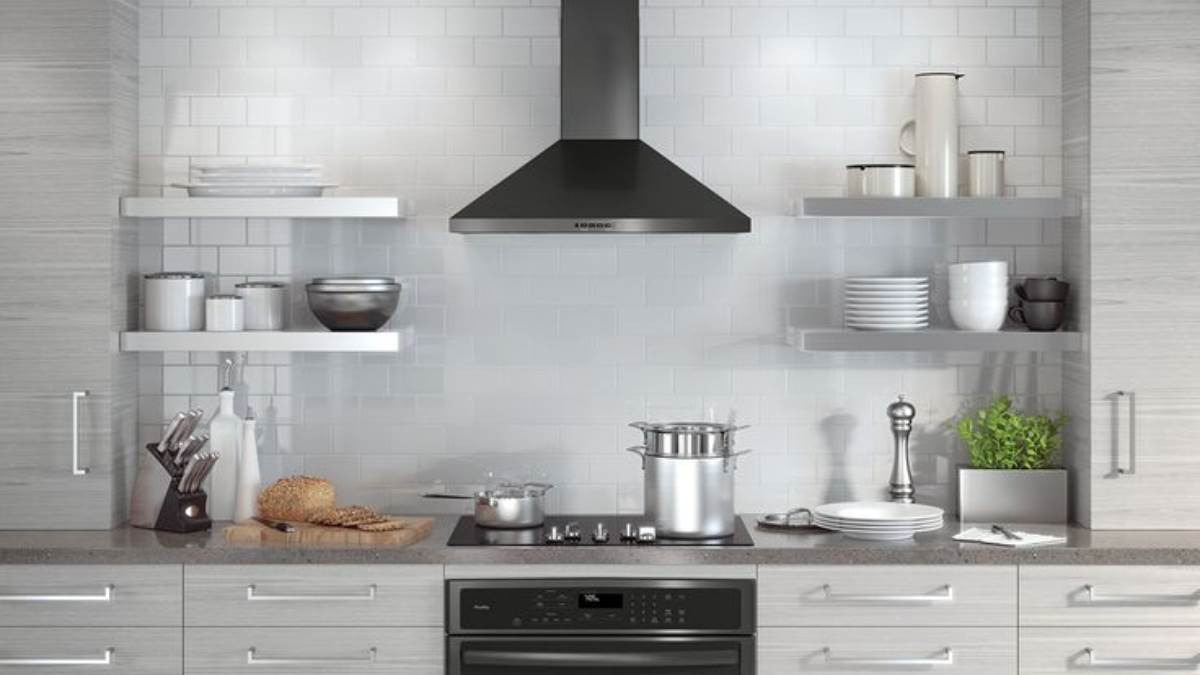 https://www.jagranimages.com/images/newimg/23072024/23_07_2024-best_hindware_kitchen_chimney_23764015.jpg