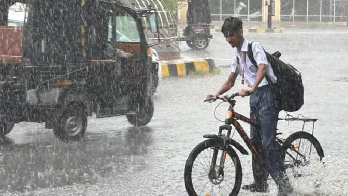 Haryana Weather News: 22 दिन बाद मानसून मेहरबान, झमाझम हुई बारिश; जानें मौसम से जुड़े अपडेट