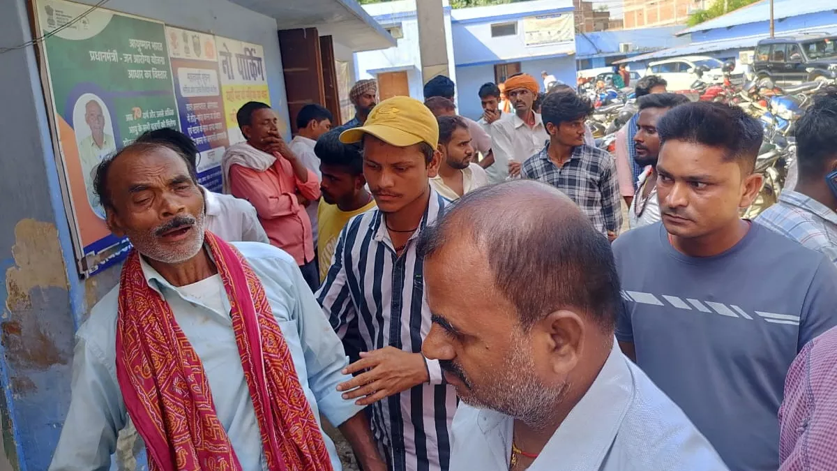 औरंगाबाद-पटना पथ पर हाइवा के टक्कर से टेंपो सवार दो युवकों की दर्दनाक मौत