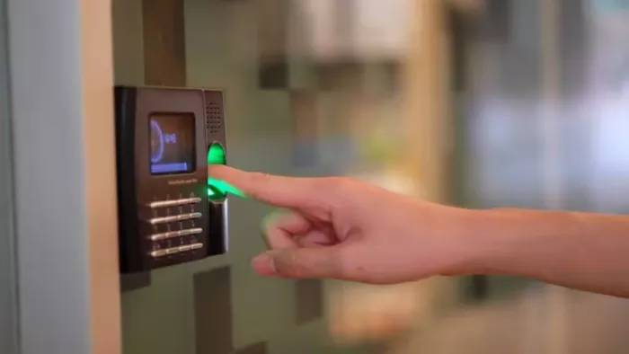 अब कॉलेजों में विद्यार्थी भी लगाएंगे बायोमेट्रिक से हाजिरी, उच्च शिक्षा  विभाग ने तैयार किया प्रस्ताव - Muzaffarpur News Biometric Attendance for  Students in Bihar Colleges