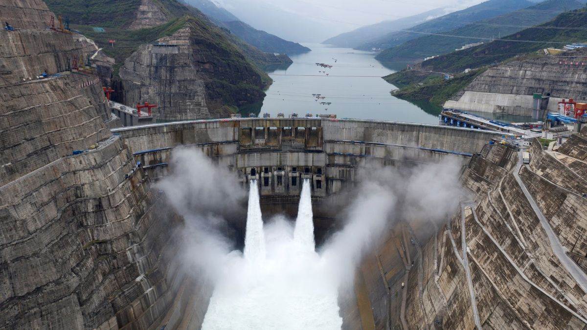 https://www.jagranimages.com/images/newimg/23072025/23_07_2025-brahmputra_dam_china_23992566.jpg