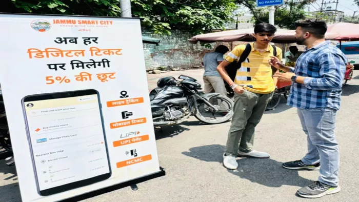 जम्मू संभाग में 95 स्मार्ट सिटी की ई-बसें चल रही हैं।