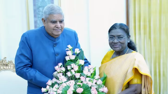 बिना सूचना के अचानक राष्ट्रपति भवन पहुंच गए थे जगदीप धनखड़ (फाइल फोटो)