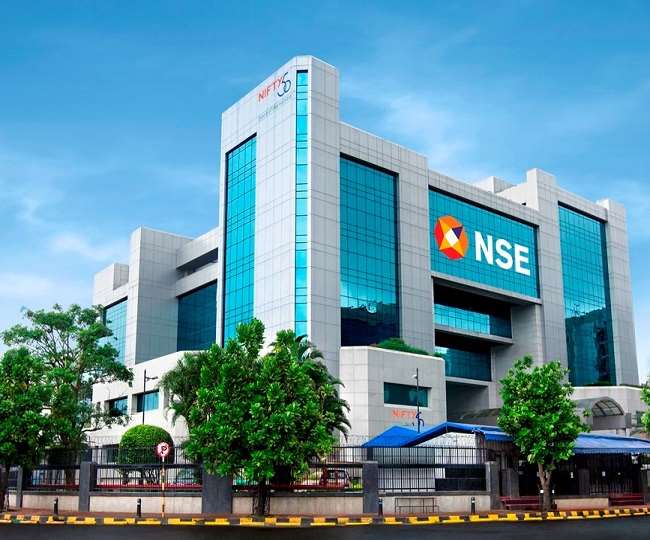 NSE यानी कि National Stock Exchange देश के सबसे बड़े स्क्सचेंज में से एक है।