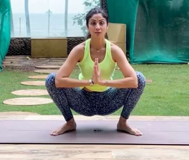 shilpa shetty shares her latest yoga video and says yoga se he hoga