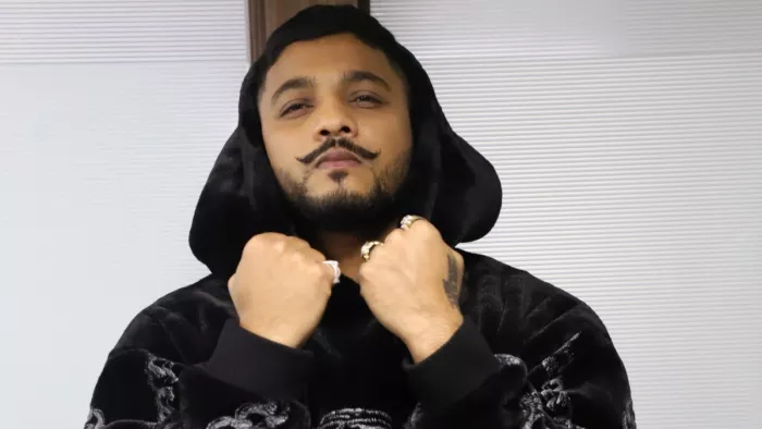 Bajao से एक्टिंग की दुनिया में रैपर रफ्तार रखेंगे कदम, बताया सेट पर ...