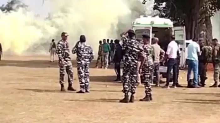 सतवारी के चट्ठा में घर में हुआ IED विस्फोट