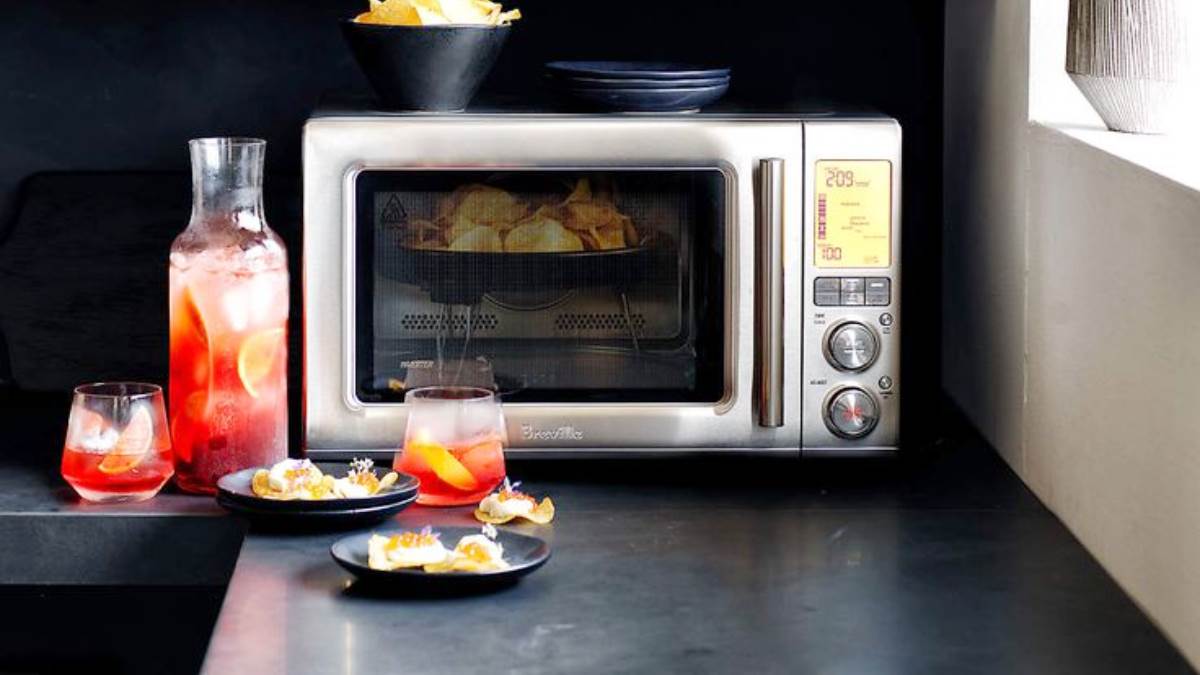 https://www.jagranimages.com/images/newimg/23082024/23_08_2024-best_microwave_oven_convection_23783157.jpg