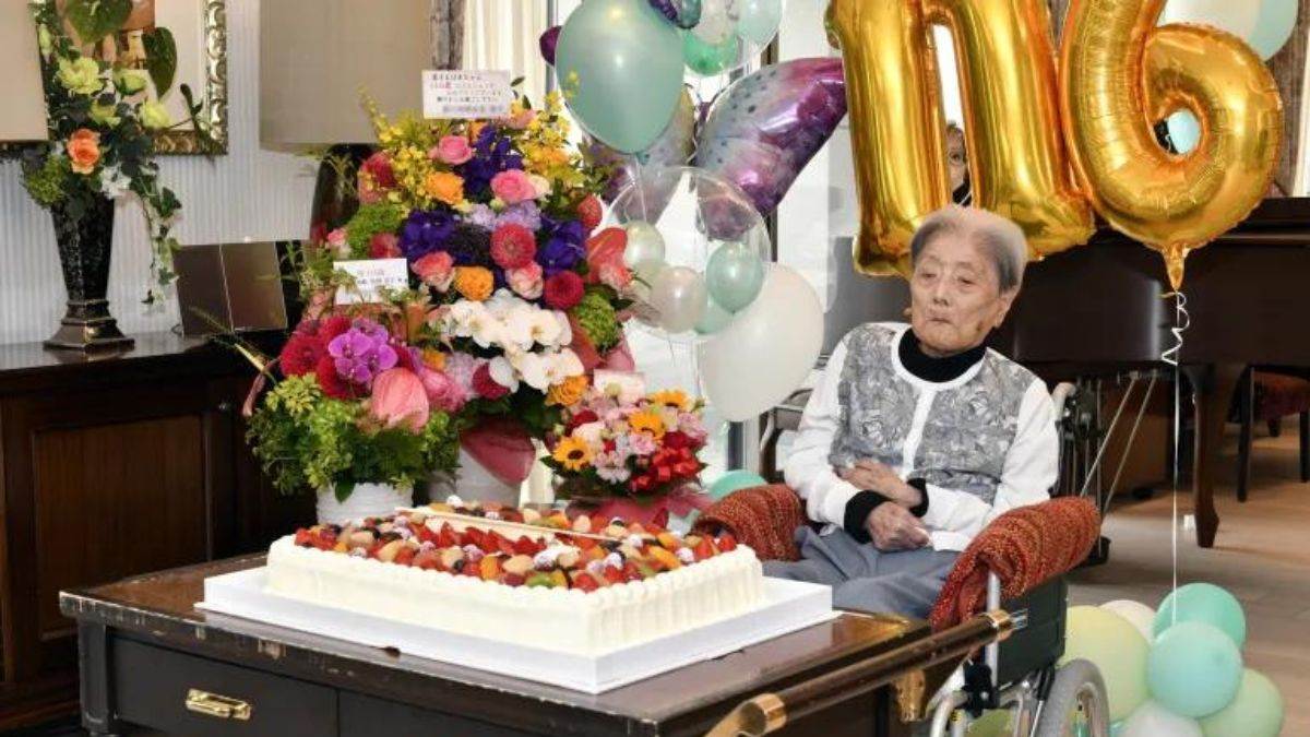 https://www.jagranimages.com/images/newimg/23082024/23_08_2024-worlds_oldest_person_tomiko_itooka_23783328.jpg