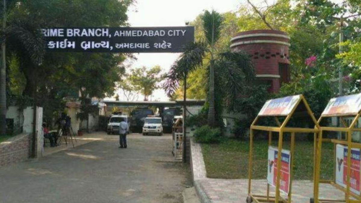 https://www.jagranimages.com/images/newimg/23082025/23_08_2025-ahemadabad_crime_branch_24022243.jpg