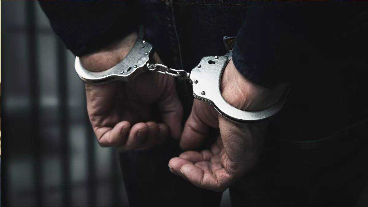 https://www.jagranimages.com/images/newimg/23082025/23_08_2025-arrest_24022966.jpg