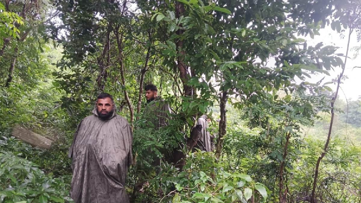 https://www.jagranimages.com/images/newimg/23082025/23_08_2025-heeranagar_news_24022650.jpg