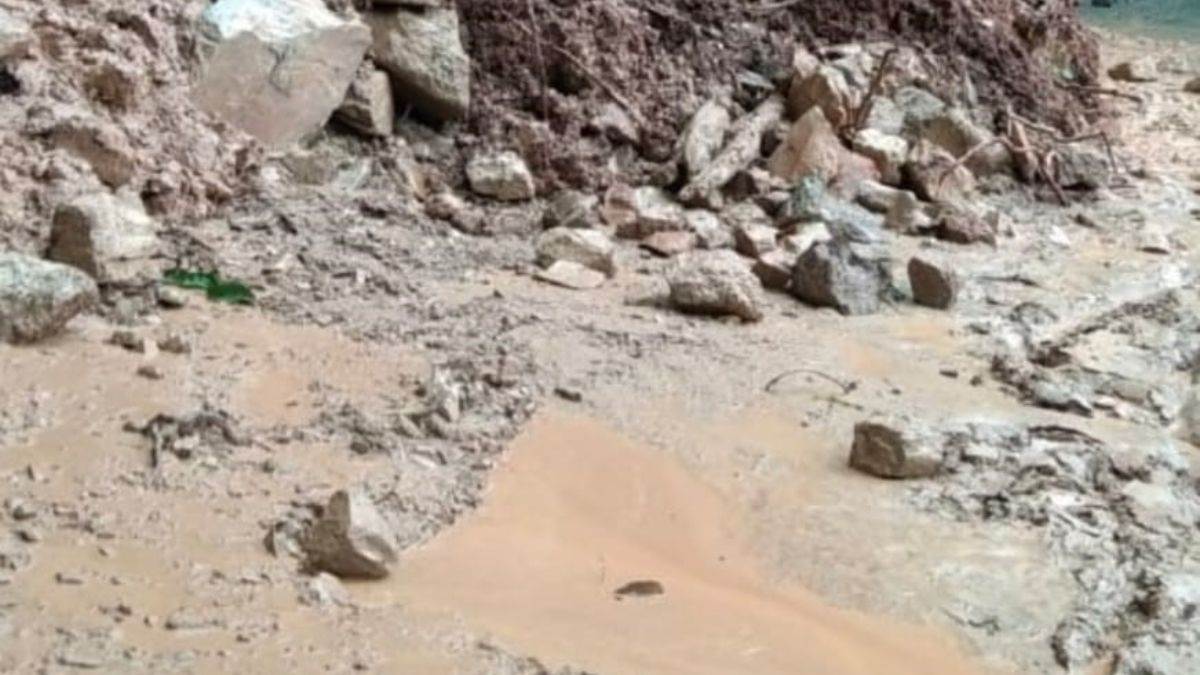 https://www.jagranimages.com/images/newimg/23082025/23_08_2025-landslide__24022796.jpg