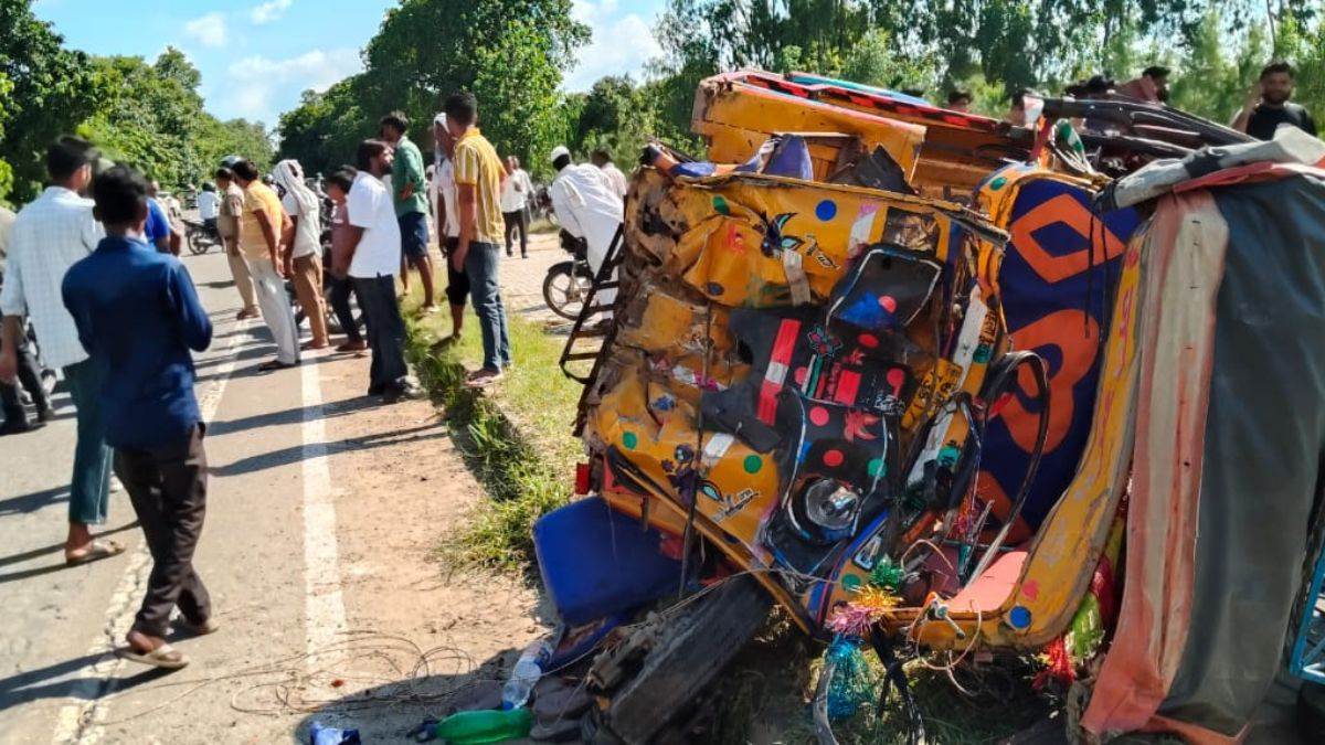 https://www.jagranimages.com/images/newimg/23082025/23_08_2025-pilibhit_accident__24022766.jpg