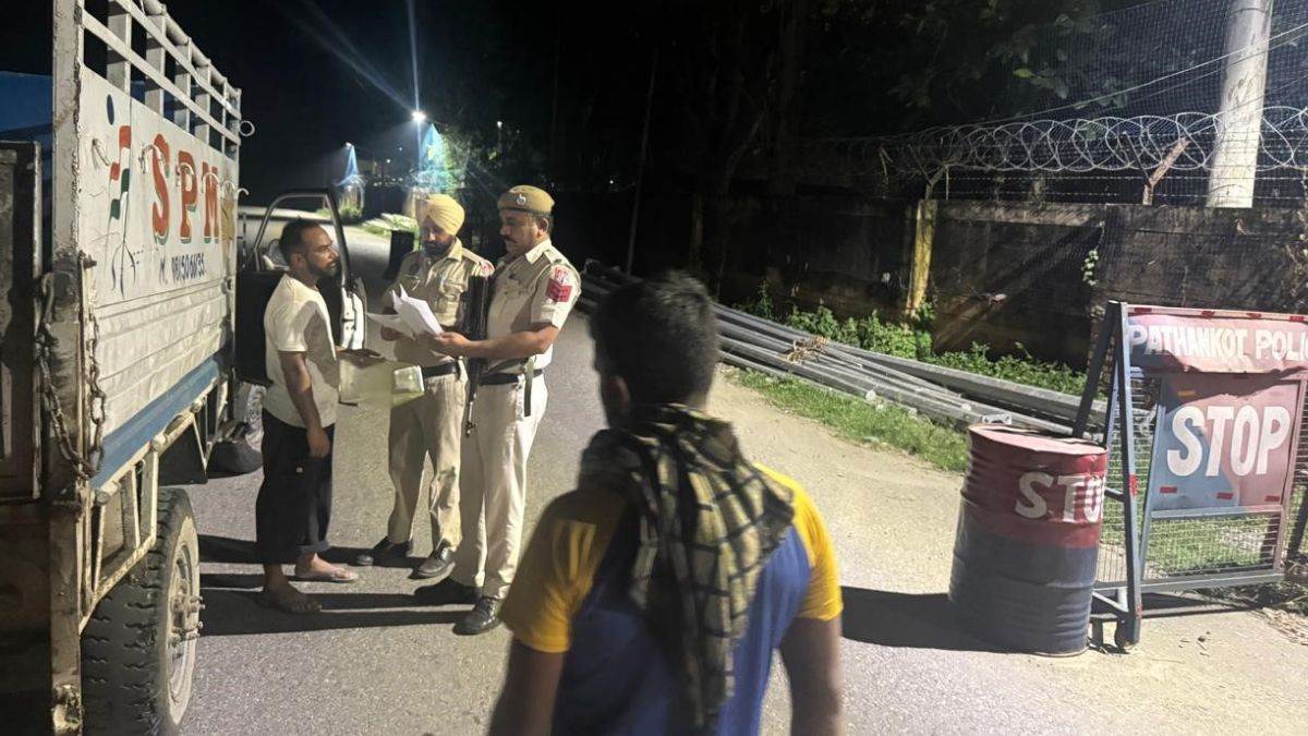 https://www.jagranimages.com/images/newimg/23082025/23_08_2025-punjab_police_65_24023061.jpg
