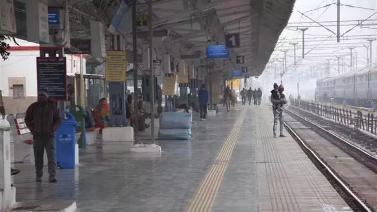 लखनऊ के गलत स्टेशन पर पहुंच गए डॉक्टर, 200 मीटर के लिए ऑटो चालक ने मांगे इतने पैसे कि वाहन ही हो गया जब्त