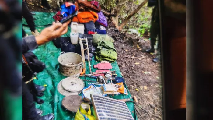 सुरक्षाबलों ने दाचीगाम नेशनल पार्क में आतंकी ठिकाने को किया नष्ट। फोटो जागरण