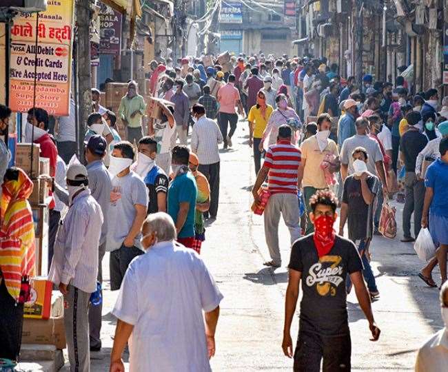 कोरोना संक्रमण के कारण 24 घंटे मे 282 लोगों की मौत
