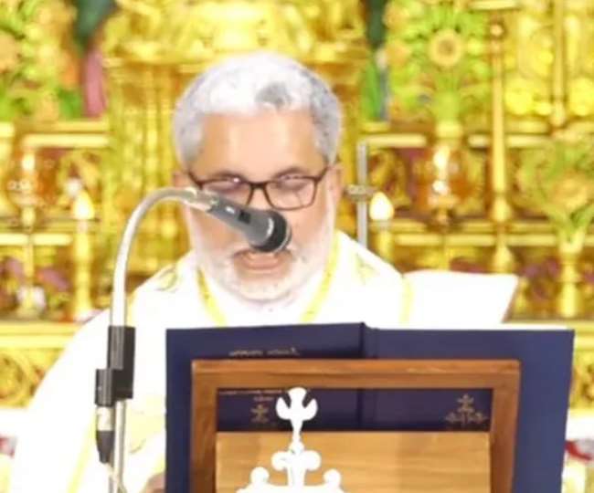 बिशप जोसेफ कलैरंगेट के बयान पर उठे विवाद के बाद सीरो मालाबार चर्च बिशप के समर्थन में उतर आया है।