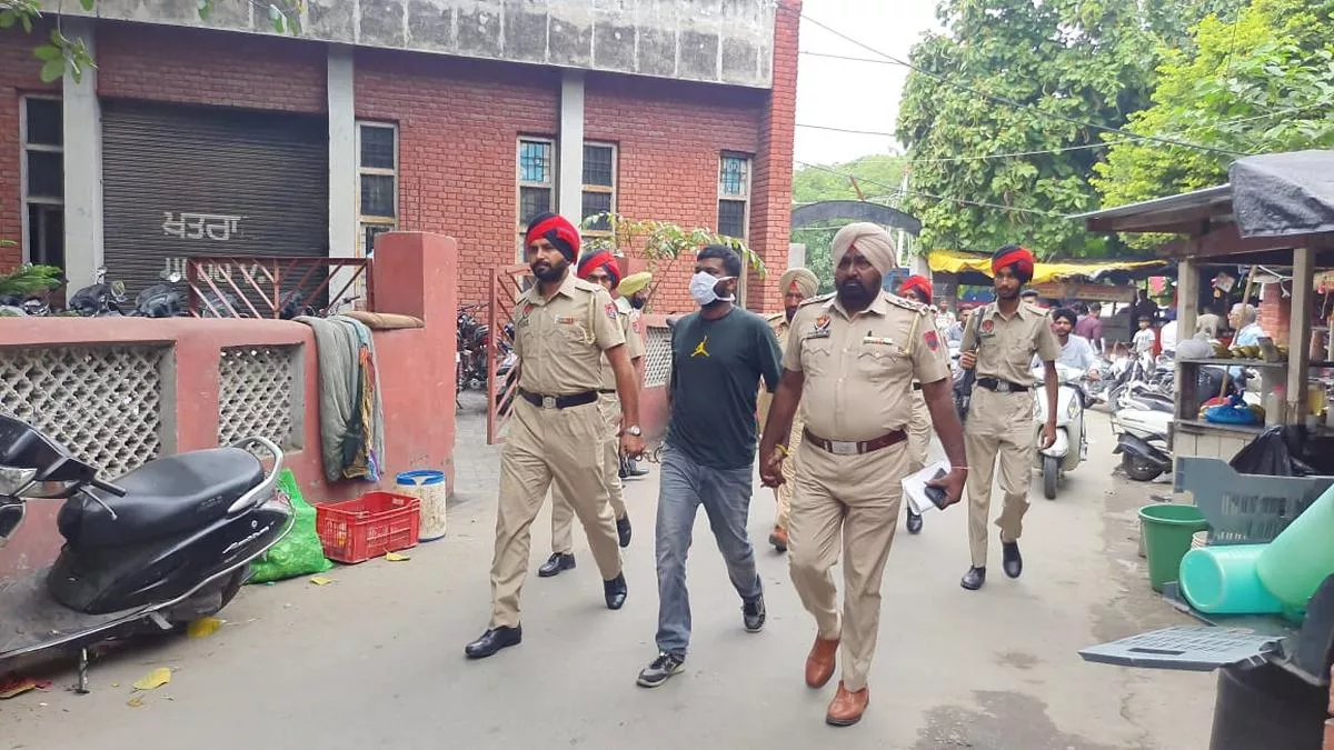 SI Dilbagh Singh की बोलेरो में आइईडी प्लांट करने वाला गिरफ्तार, पुलिस ने मोहाली से दबोचा