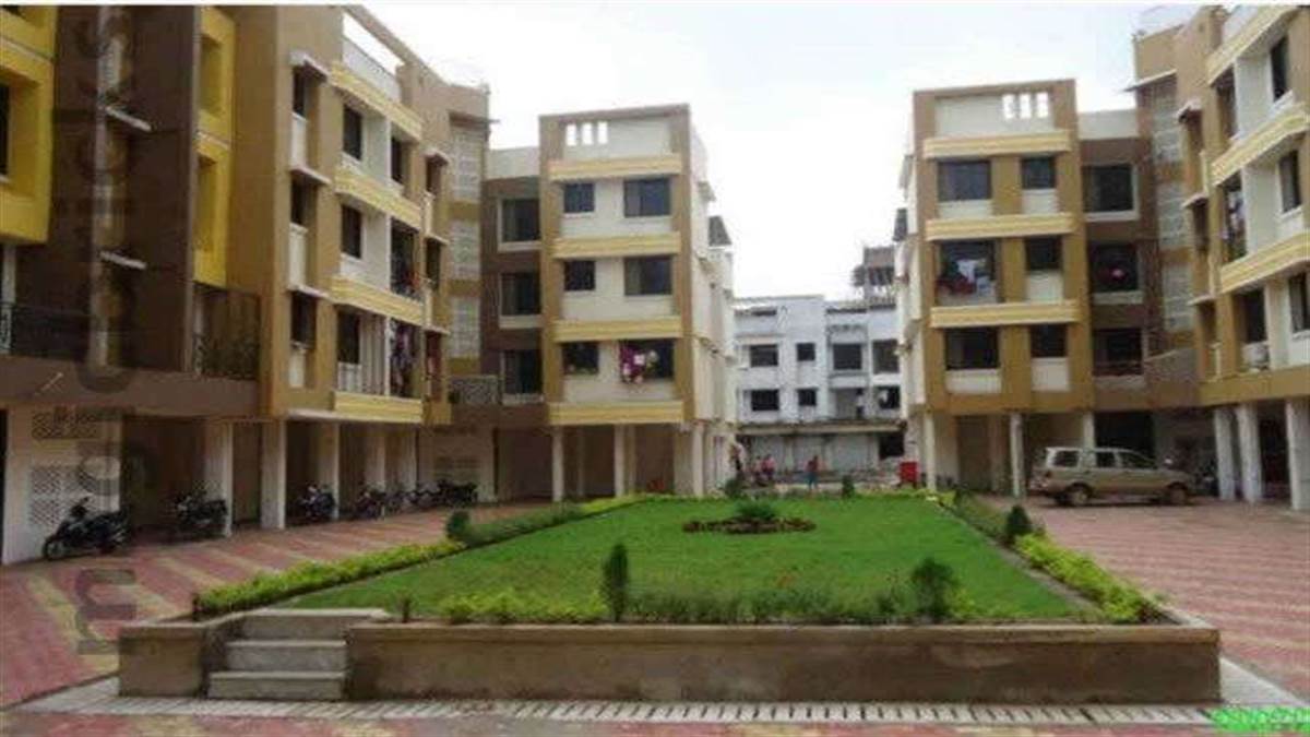 Delhi News: पीठ ने कहा कि 'नोएडा' अपार्टमेंट की कीमत अपनी नीति और नियमों के अनुसार तय करेगा।