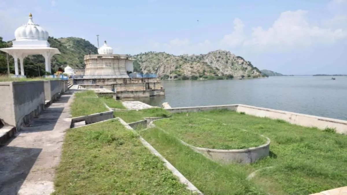 Rajasthan News: एशिया की सबसे बड़ी कृत्रिम झील जयसमंद हुई ओवरफ्लो, 75 सालों में 10 वीं बार छलकी