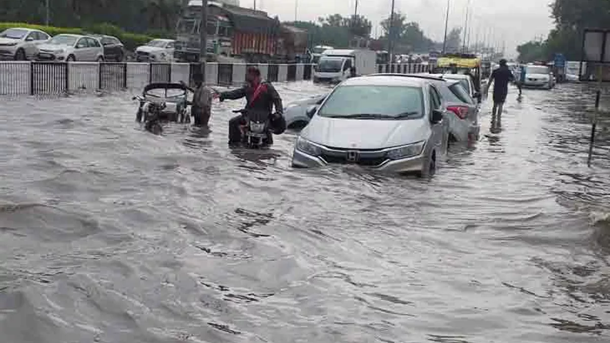 Haryana Weather Update: भारी बारिश को लेकर मौसम विभाग का अलर्ट, हरियाणा के इन शहरों में अगले 48 घंटे राहत नहीं