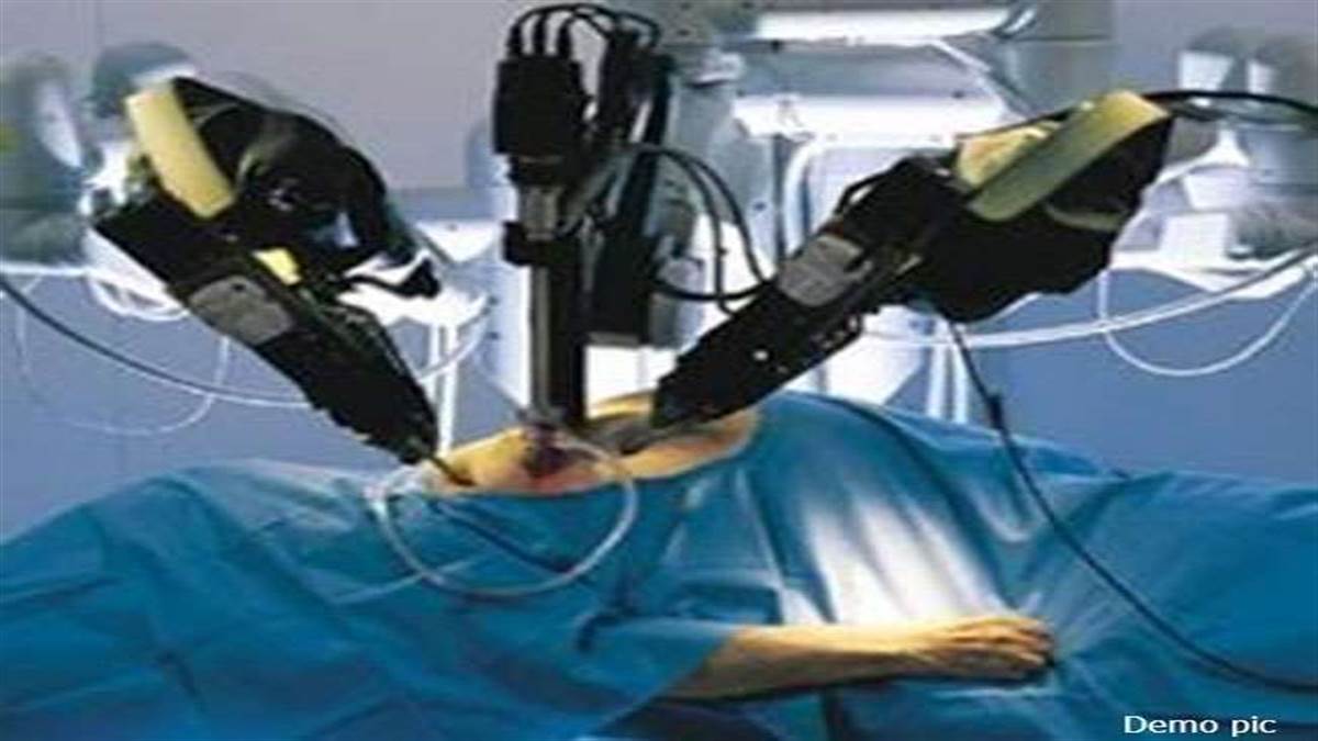 सफदरजंग रोबोटिक किडनी प्रत्यारोपण की सुविधा उपलब्ध कराने वाला दिल्ली ही नहीं बल्कि देश का पहला सरकारी अस्पताल है।