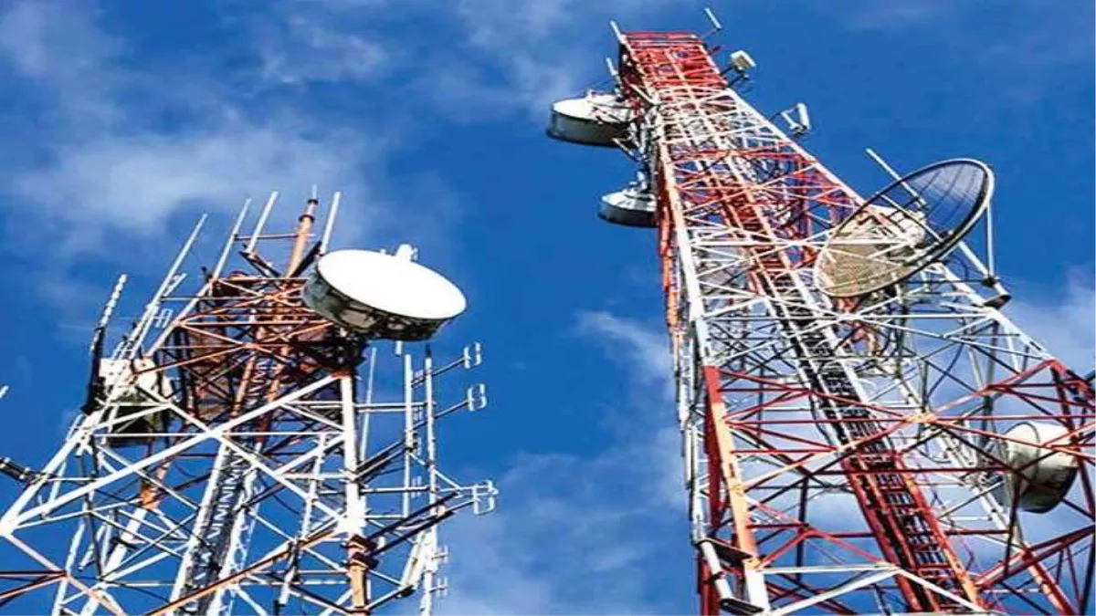 Telecommunication Services: केंद्र ने दिया व्हाट्सएप, जूम को दूरसंचार लाइसेंस के तहत लाने का प्रस्ताव