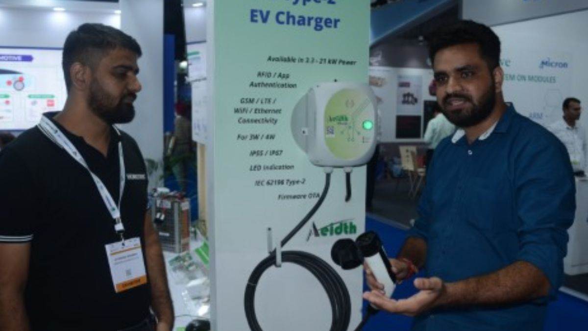 सोसायटियों को ध्यान में रख बनाया ईवी चार्जर प्वाइंट, बिना पंजीकरण नहीं कर सकेगा कोई चार्ज