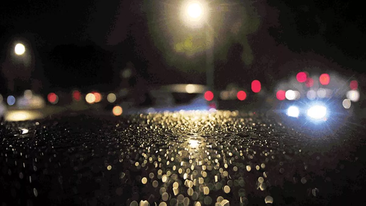 Chandigarh Weather News: चंडीगढ़ में बारिश ने बदला मौसम, लगातार तीसरे दिन गिरा पारा, रातें होने लगी ठंडी