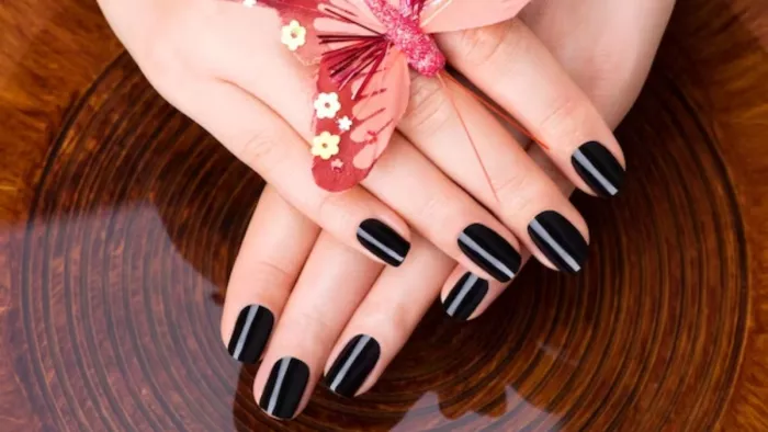 Beauty Tips: खूबसूरत नाखून के लिए अपनाएं ये उपाय