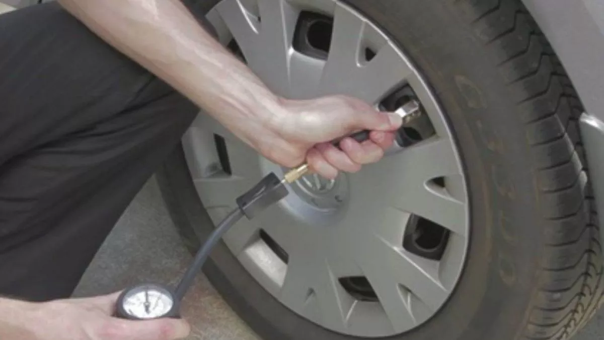 Car Tyre Air Pressure: माइलेज,स्टेबिलिटी, ब्रेकिंग को रखना चाहते हैं ठीक, जानें कितना होना चाहिए टायर प्रेशर ?