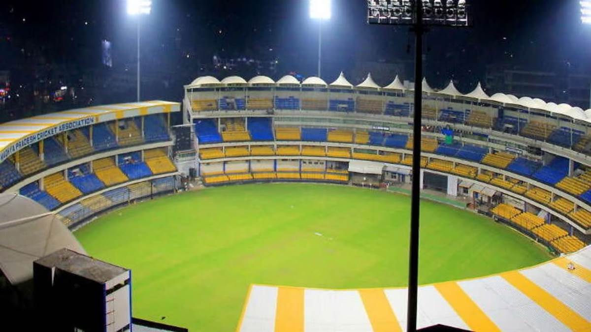 ind vs aus 2nd odi pitch report holkar stadium indore india vs australia