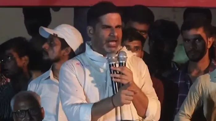 'मुखिया जी बड़ा चोर हैं...', प्रशांत किशोर ने क्यों कह दी ऐसी बात, किसानों के मुद्दे पर भी दे डाली सलाह
