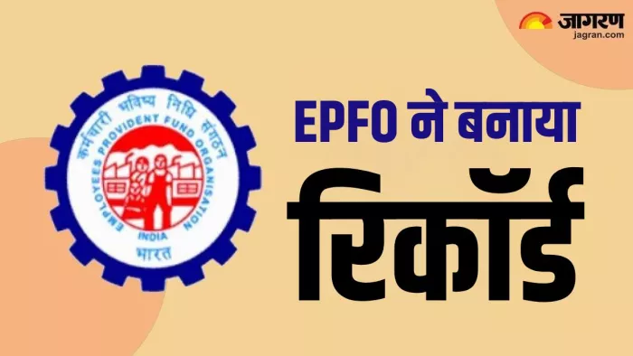 जुलाई में जुड़े 8.77 लाख सदस्य 18-25 वर्ष आयु वर्ग के हैं।