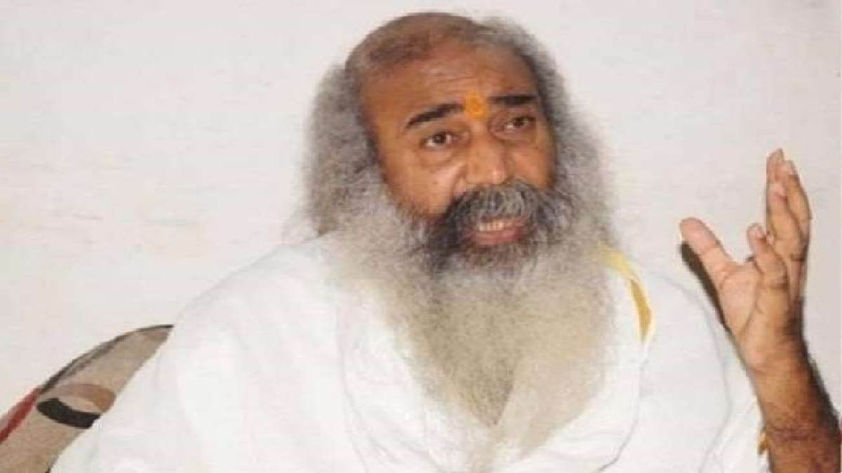 https://www.jagranimages.com/images/newimg/23092025/23_09_2025-acharya_pramod_krishnam_24057609_2134968.jpg
