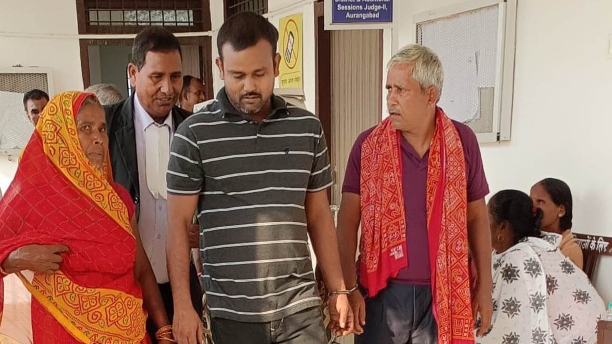 https://www.jagranimages.com/images/newimg/23092025/23_09_2025-arrest_24057336.jpg