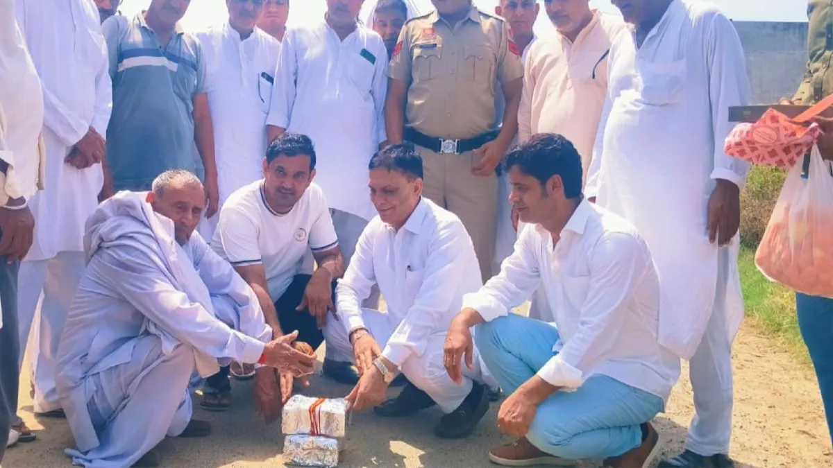 बहादुरगढ़ में सवा करोड़ से बनने वाली दो सड़कों का निर्माण शुरू, ग्रामीणों को मिलेगी बड़ी राहत