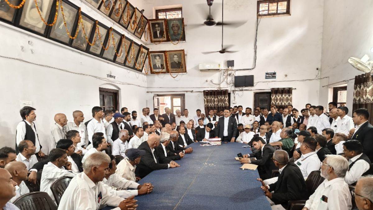 https://www.jagranimages.com/images/newimg/23092025/23_09_2025-bar_association_24056772.jpg