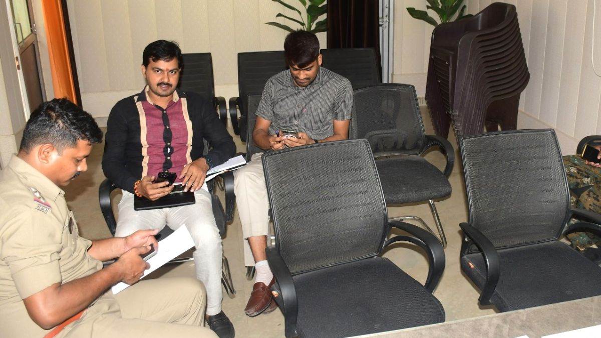 https://www.jagranimages.com/images/newimg/23092025/23_09_2025-cyber_fraud_babanki_24057196.jpg