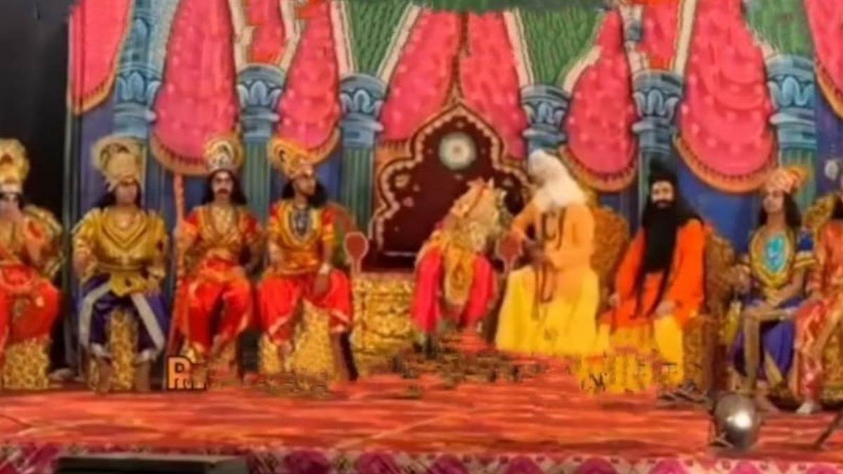 https://www.jagranimages.com/images/newimg/23092025/23_09_2025-dashrath_heart_attack_24057737.jpg