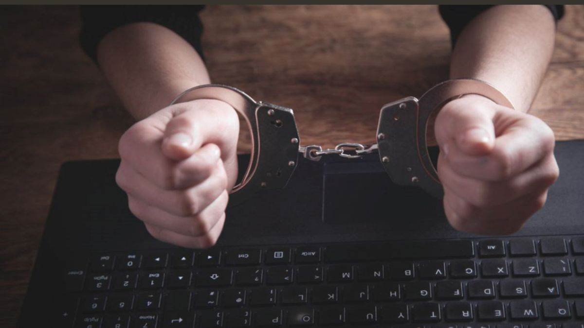 https://www.jagranimages.com/images/newimg/23092025/23_09_2025-fraud_24057552_192758652.jpg