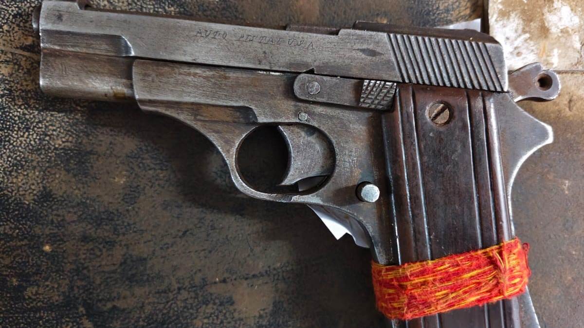 https://www.jagranimages.com/images/newimg/23092025/23_09_2025-gun_24057448.jpg