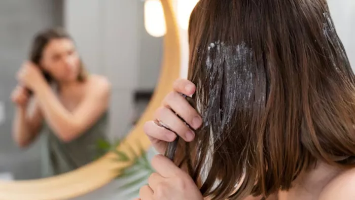बालों को खूबसूरत बनाएं ये DIY हेयर मास्क (Picture Credit- Freepik)