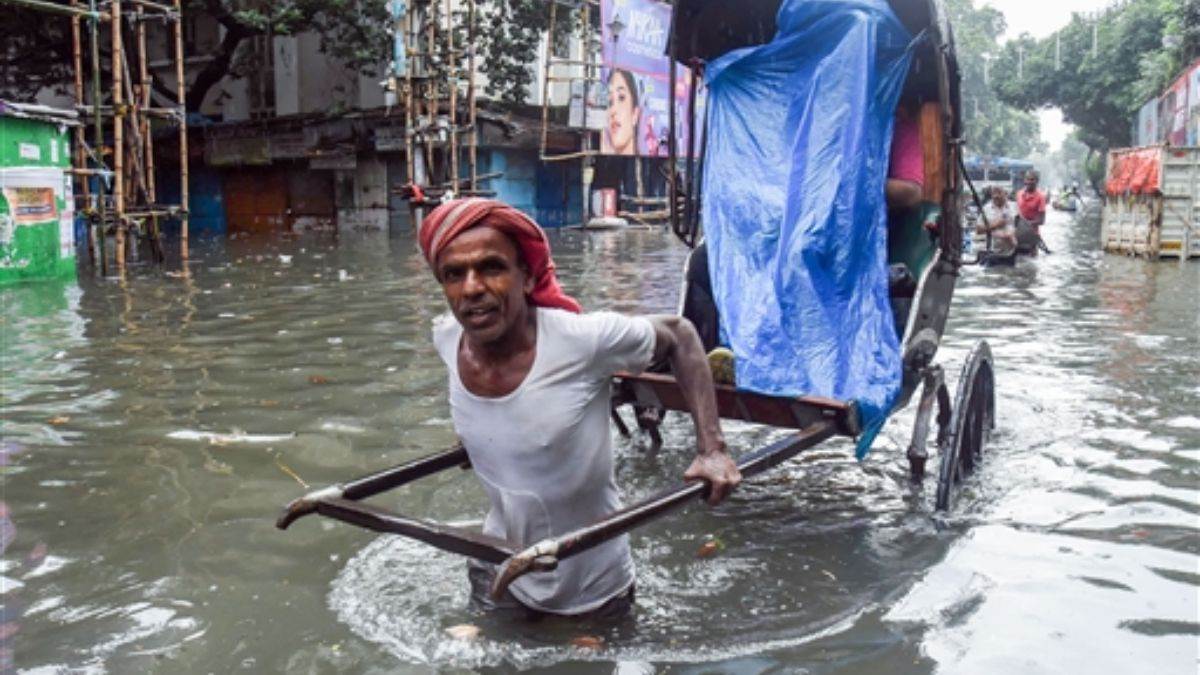 https://www.jagranimages.com/images/newimg/23092025/23_09_2025-kolkata_rain_mamata_banerjee_24057369.jpg