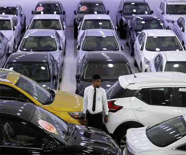 https://www.jagranimages.com/images/newimg/23102021/23_10_2021-car_22143484.jpg