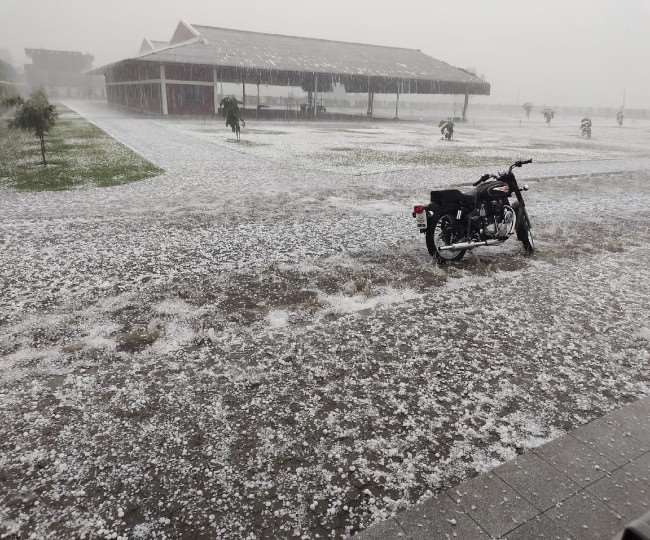 Jammu Kashmir Weather : जम्मू-कश्मीर में भारी बर्फबारी-ओलावृष्ठि-बारिश से  जनजीवन अस्तव्यस्त - In Jammu Kashmir heavy snowfall hailstorm rain disrupts  normal life